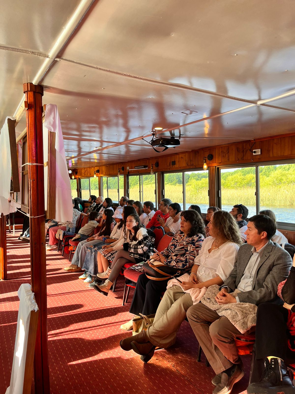 Barco Neptuno - El Vuelo de Alaska